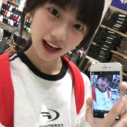 眼睛真好看  视力5.2