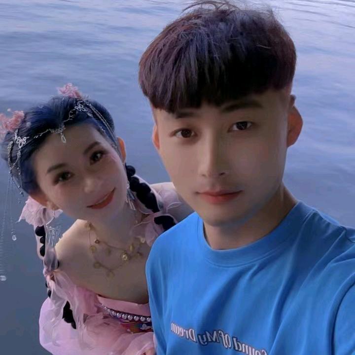 和前妻谈恋爱