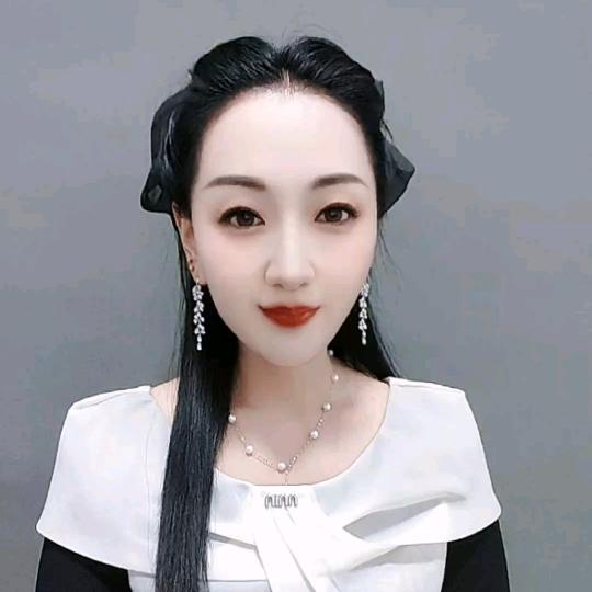 爱米莉时尚女装