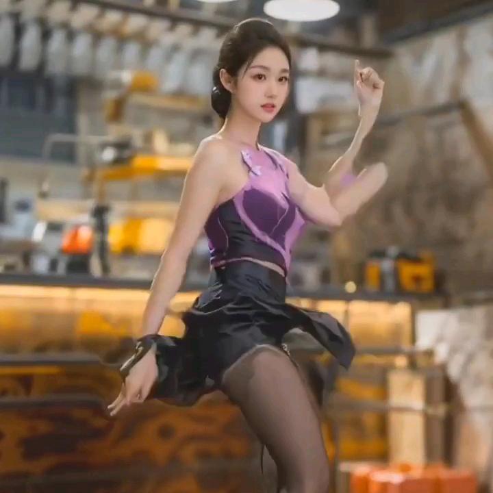 蜜桃漫舞