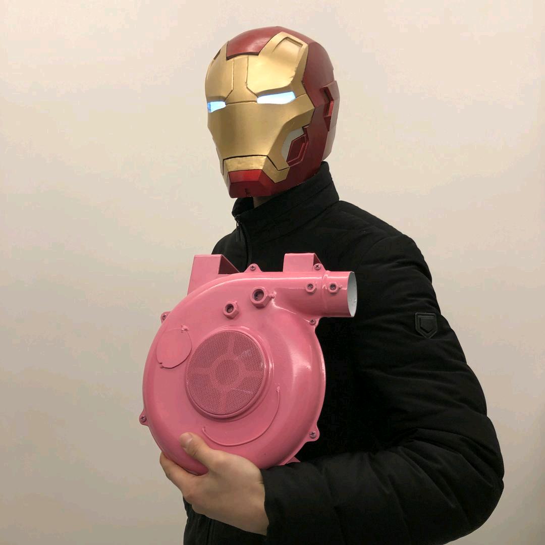 钢铁佩奇