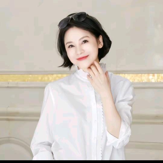 摩羯穿搭美美搭