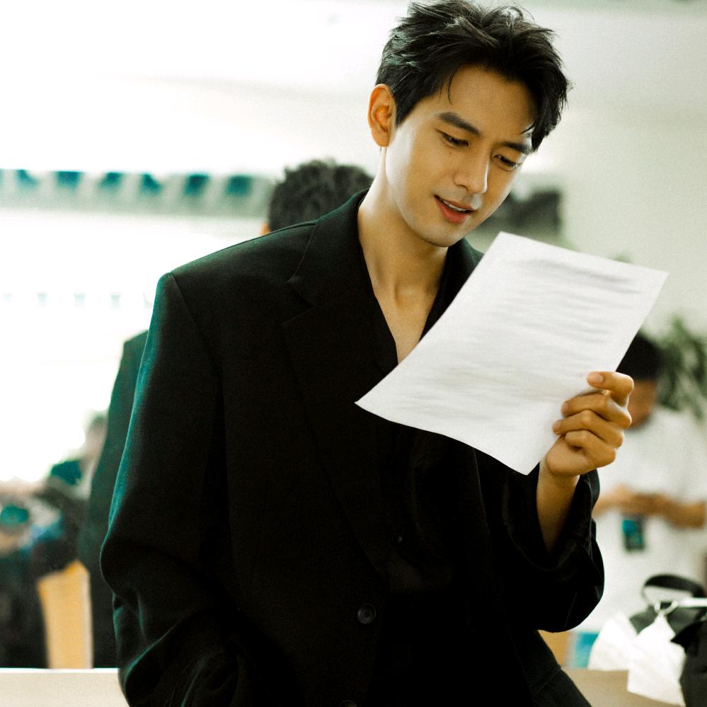 LiXian (有李现亲签版）