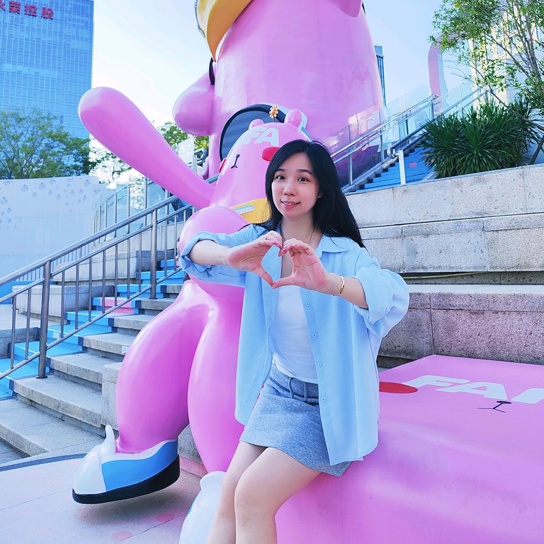 爱分享的Emily