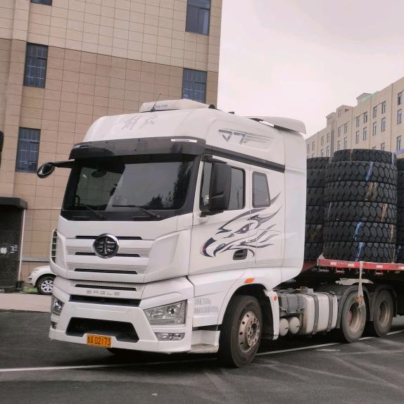 熊熊和杰哥卡车日常