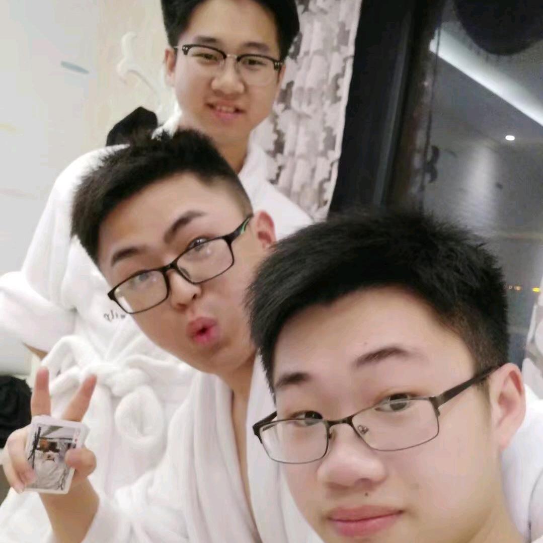 尼威森莫.纳摩帥