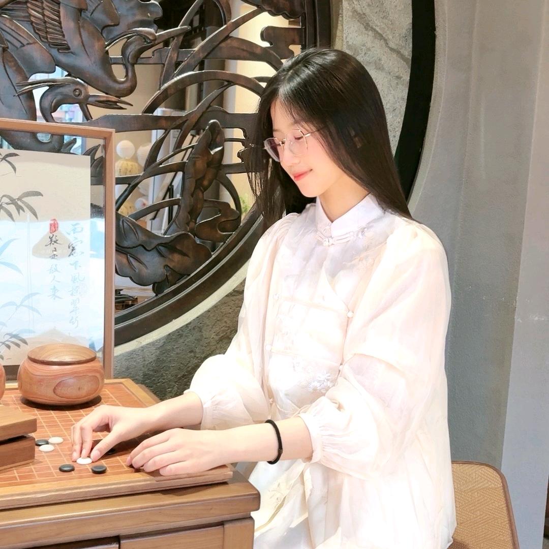 -悄漫雾-