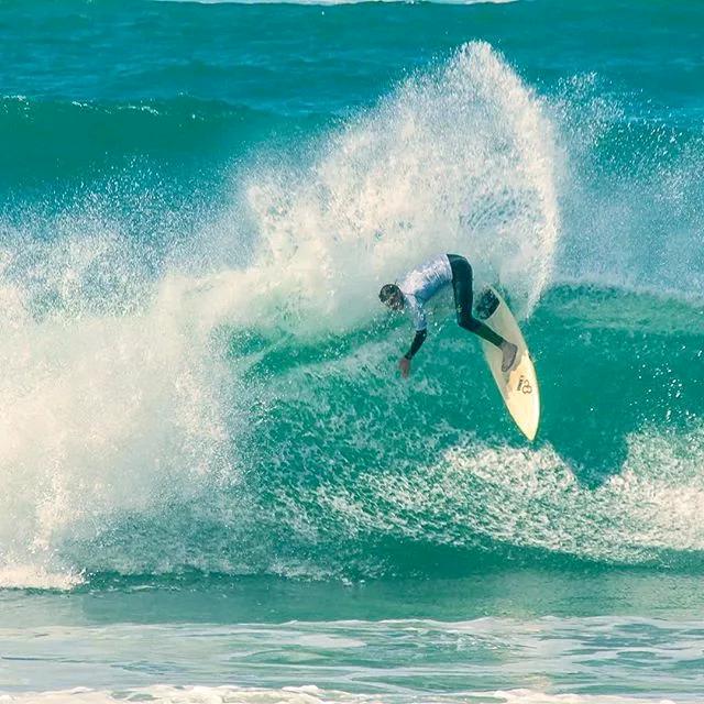 大大怪🏊🏻‍♀️教练☔️
