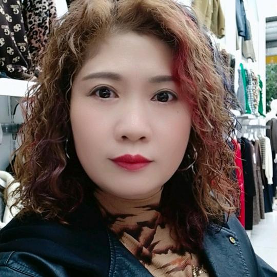 玄滩依奴女装小芳