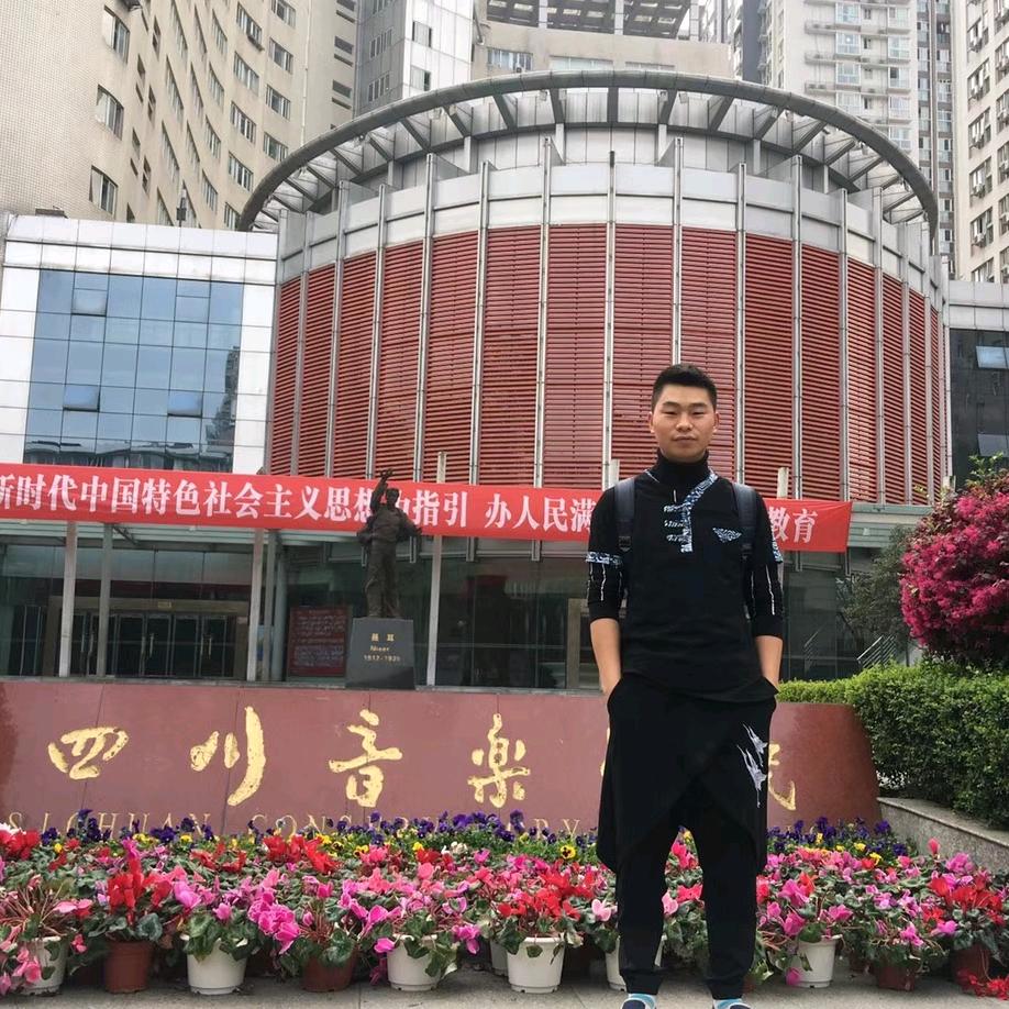 兴义海伦钢琴教育邢校长
