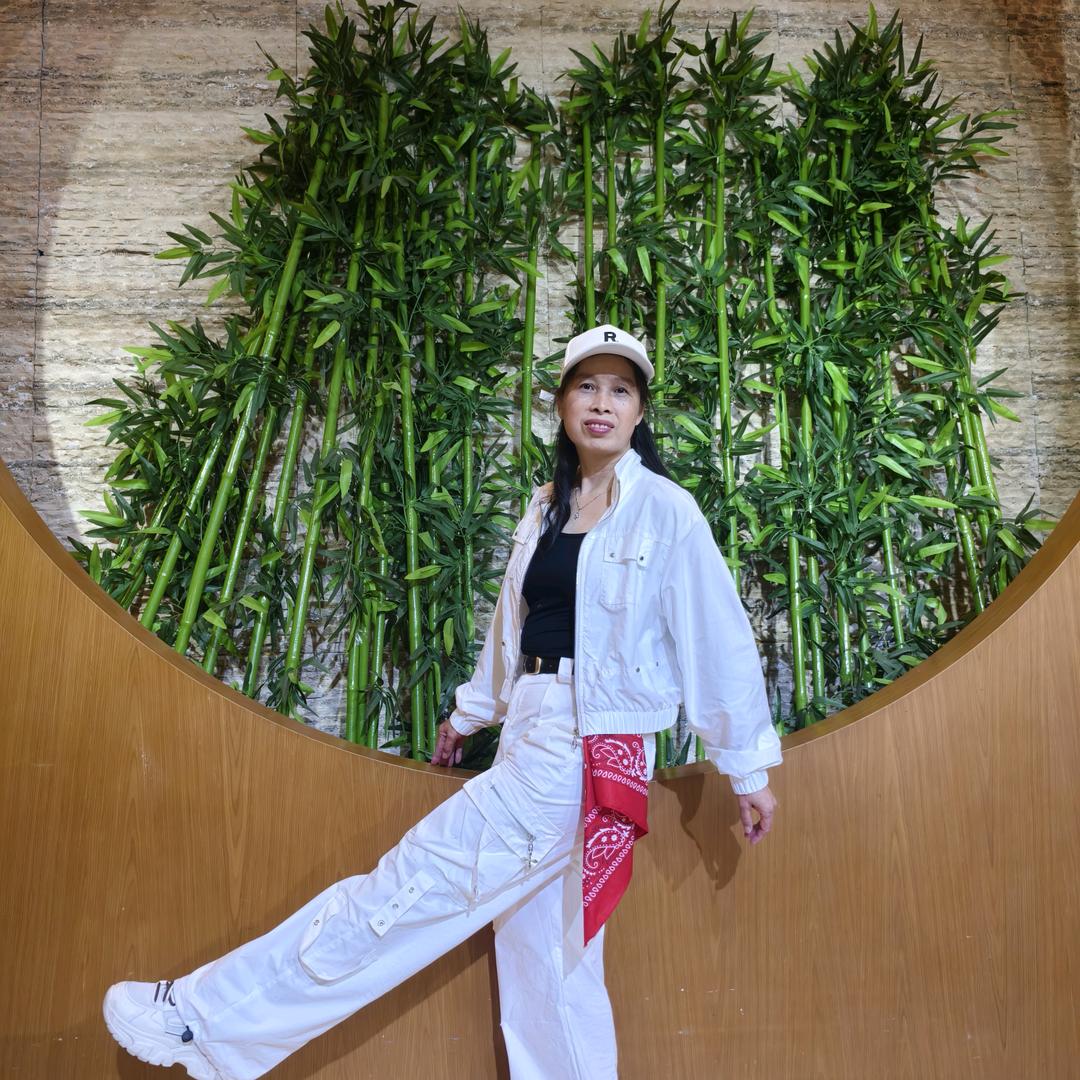 爱生活，爱跳舞的群姐