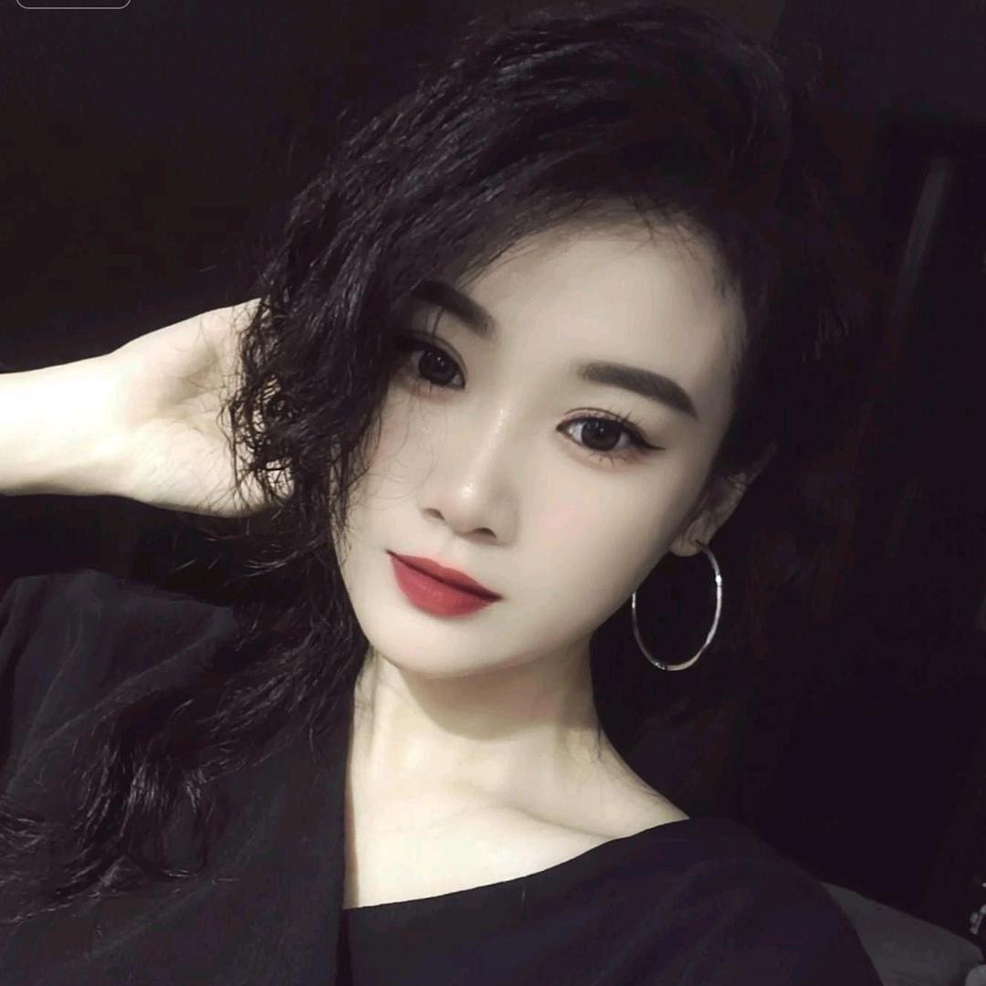 杨小妞下乡流动包桌