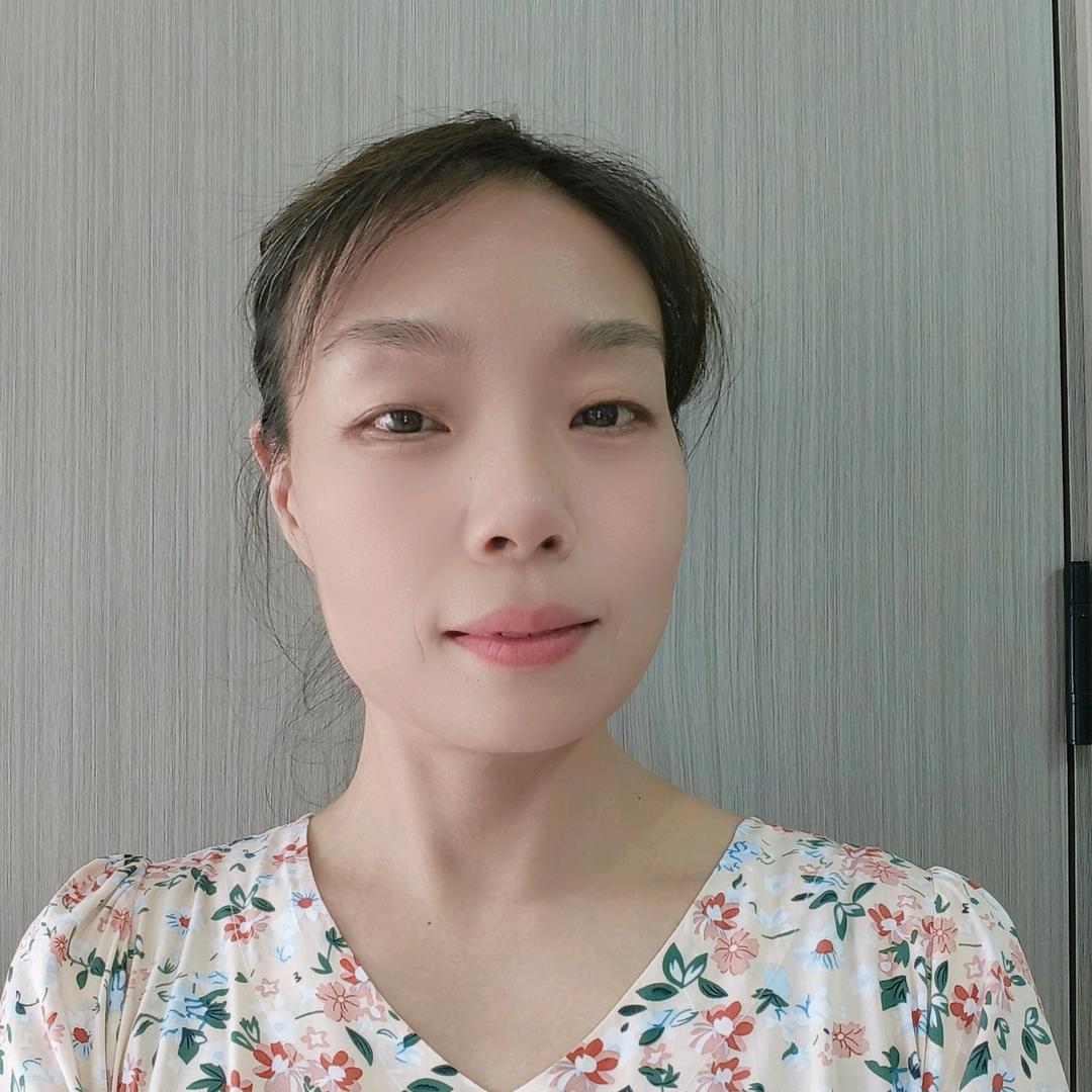 方芹在宜昌卖门