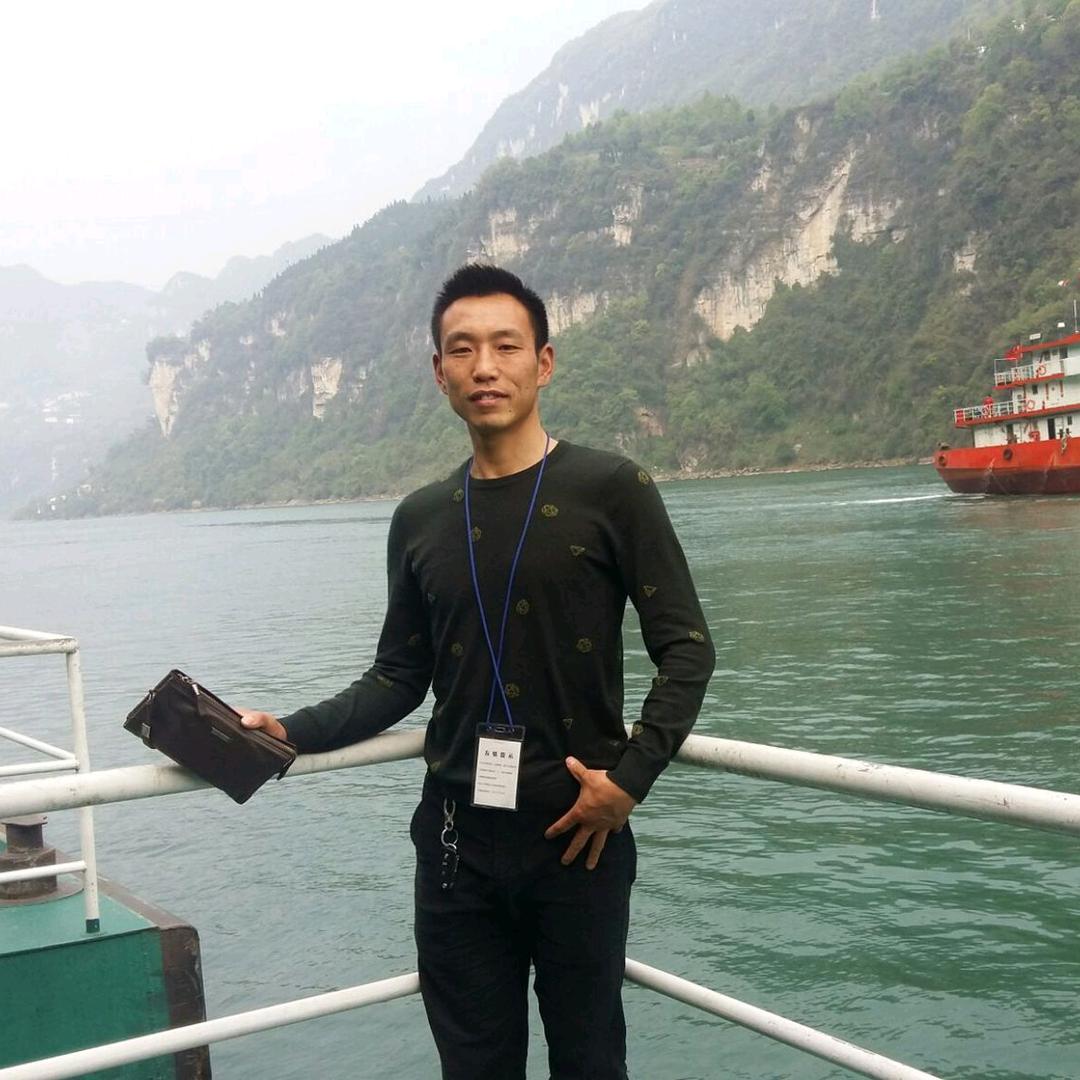 鹤哥拐棍走天下