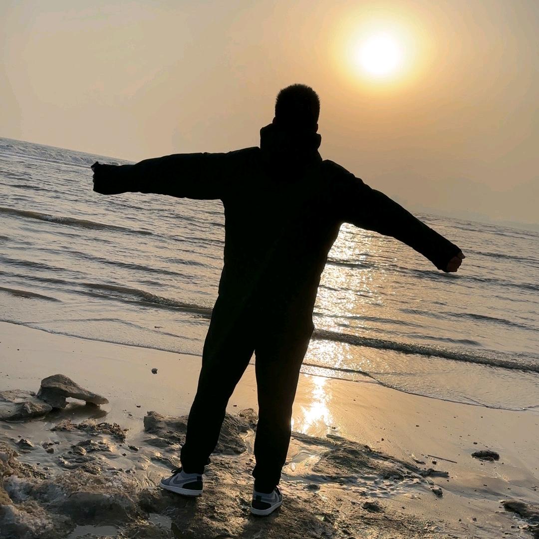 酷酷的大然欧巴！🌝