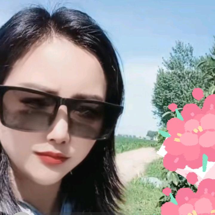 前谢80后大棚西瓜