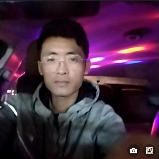 ☞青岛动感网约车队员☜（阿华）