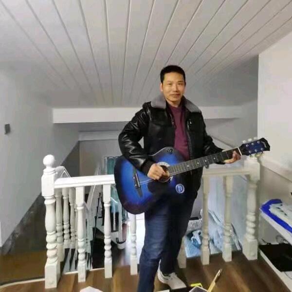 爱唱歌的娅哥
