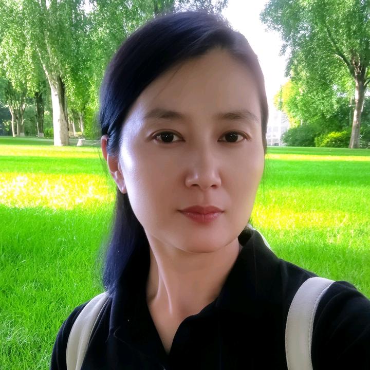 颖霞百货