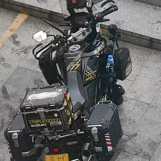 大表哥吴哥