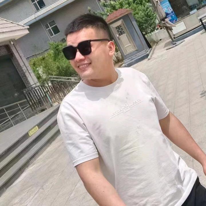 何孟龙