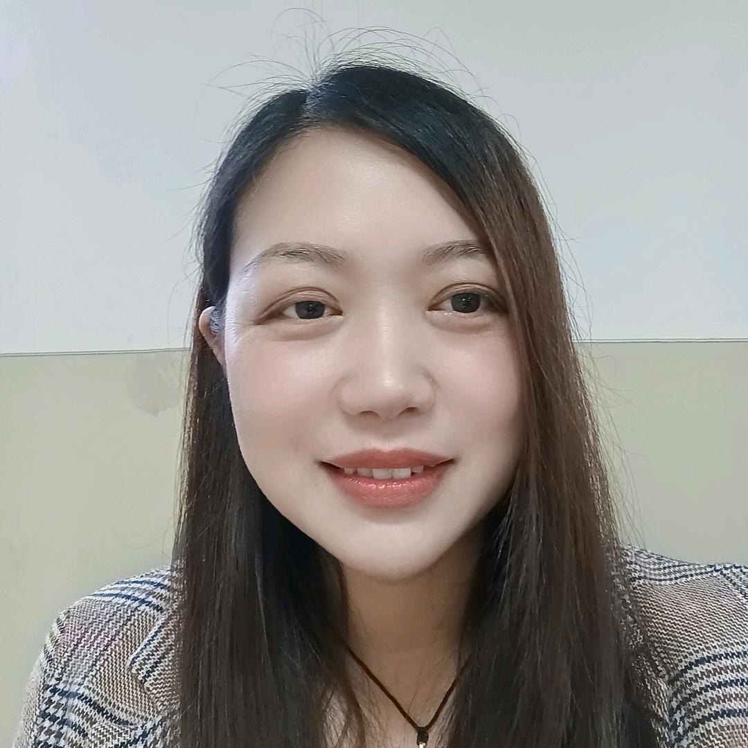 👄依依
