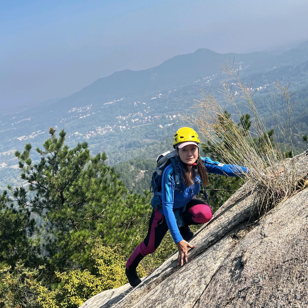 (｡･ω･｡)ﾉ♡三三❤️