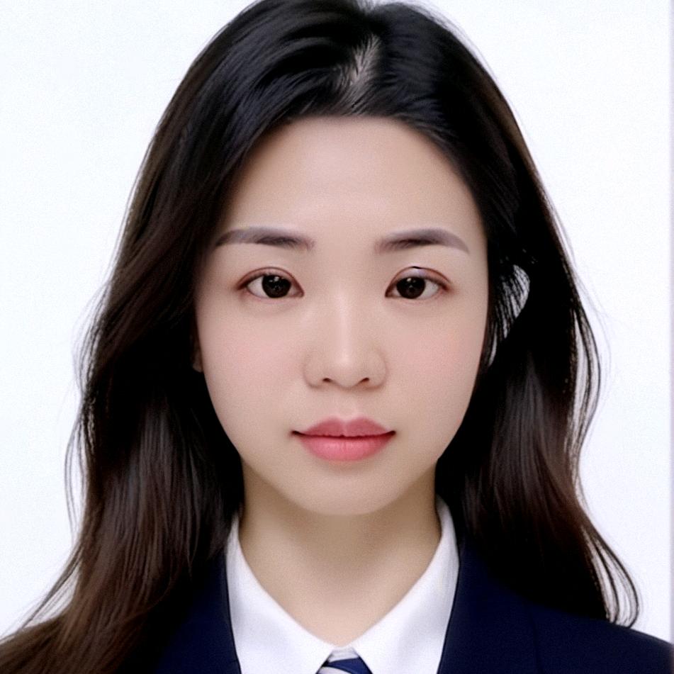 英子