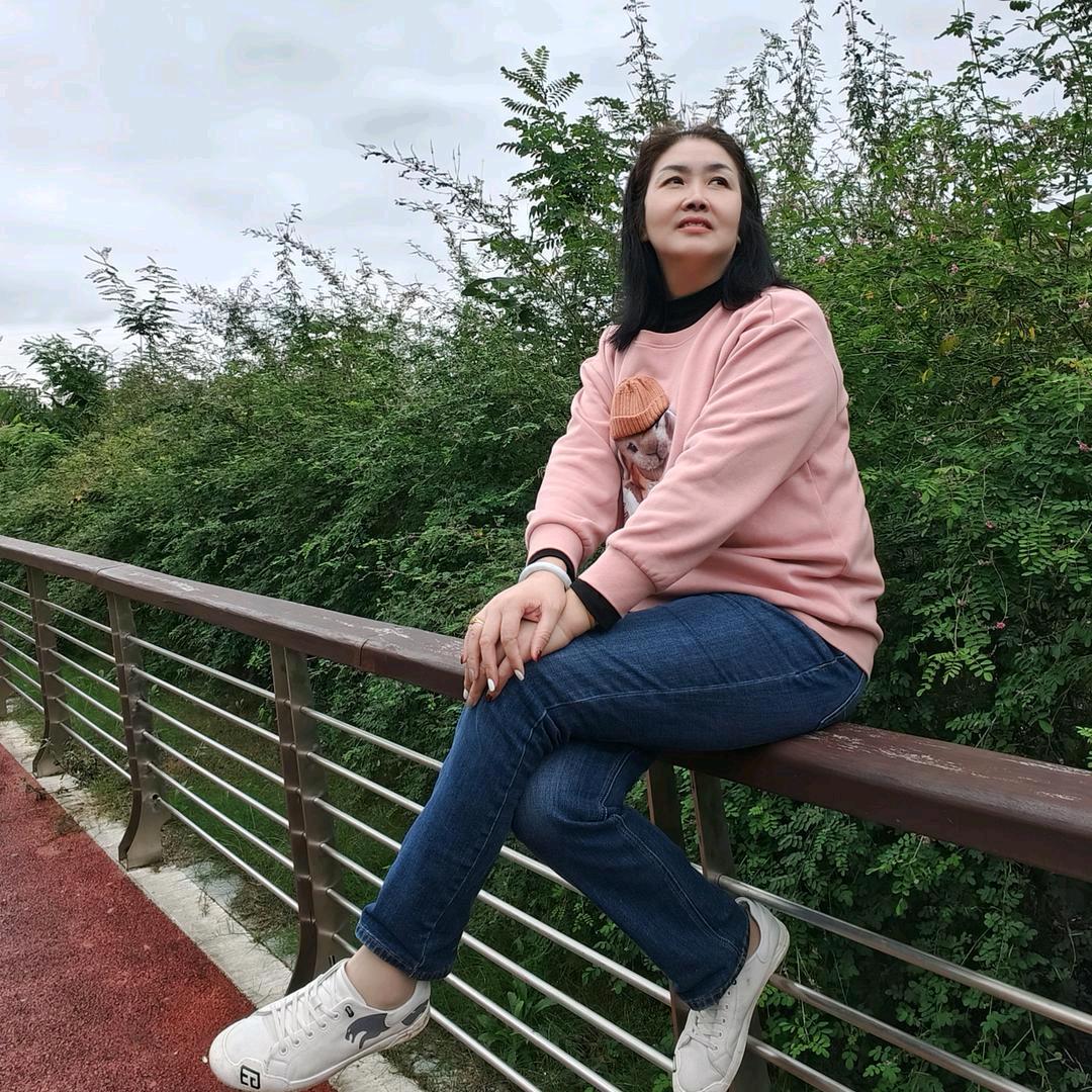 小君君