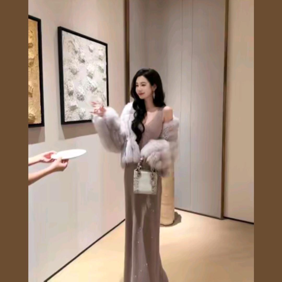 雅乔高定穿搭