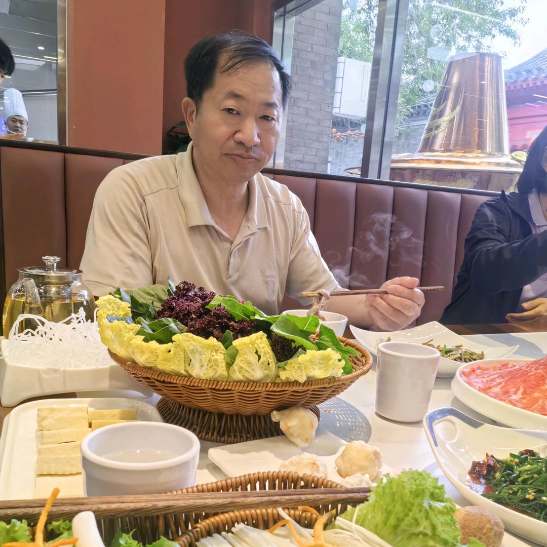 联营烧麦草原石榴红