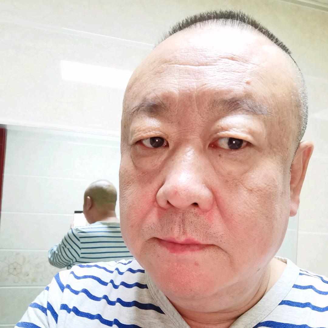 土豪爱小吃