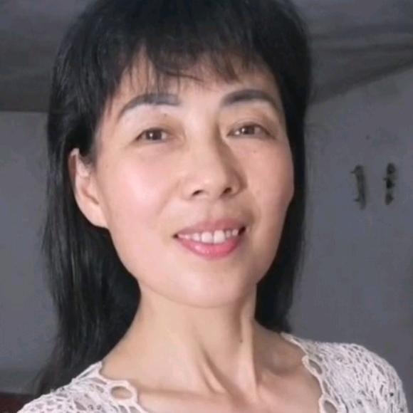 单身霞姐（可私聊）