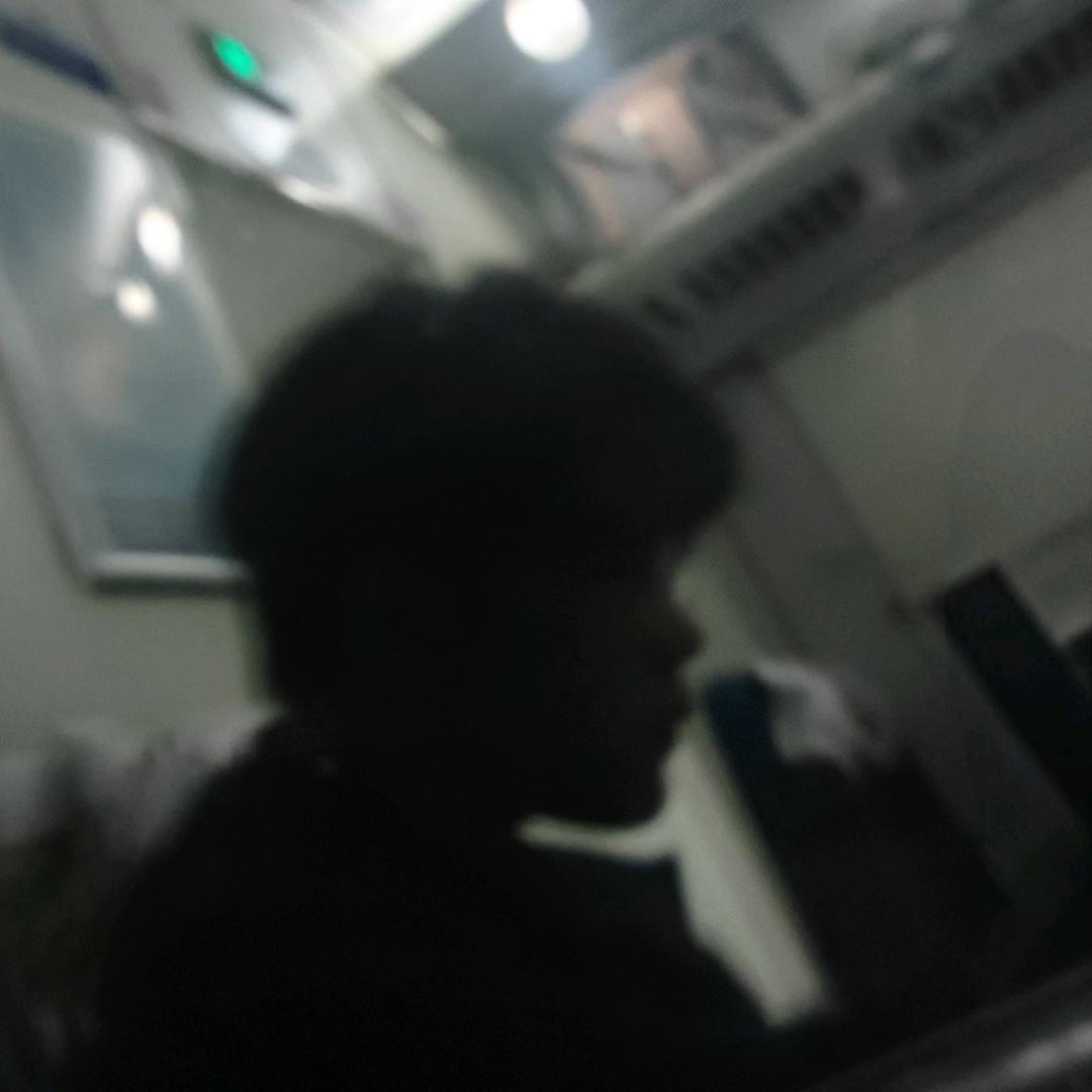 落花点鸢