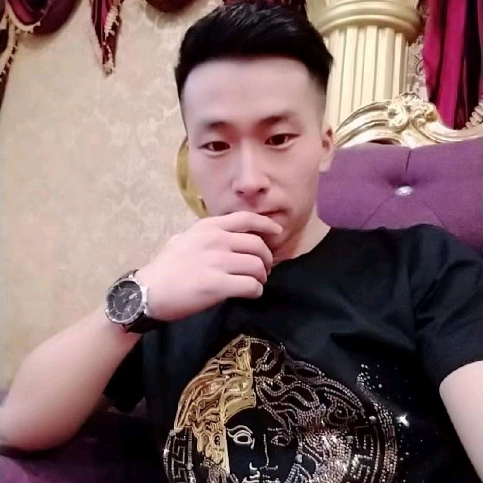 菲纳酒吧，鹏飞～