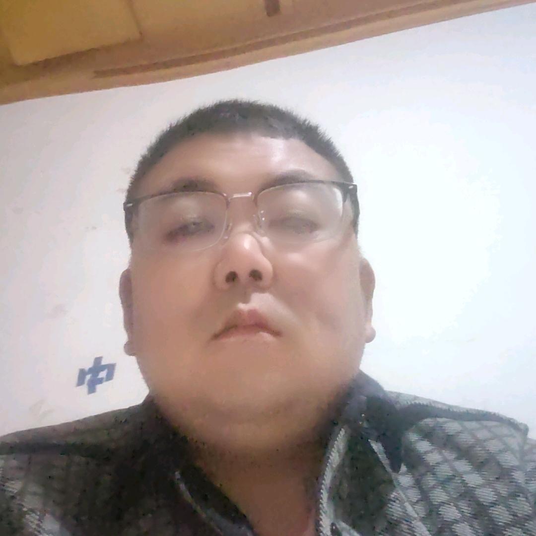 展翅飞翔