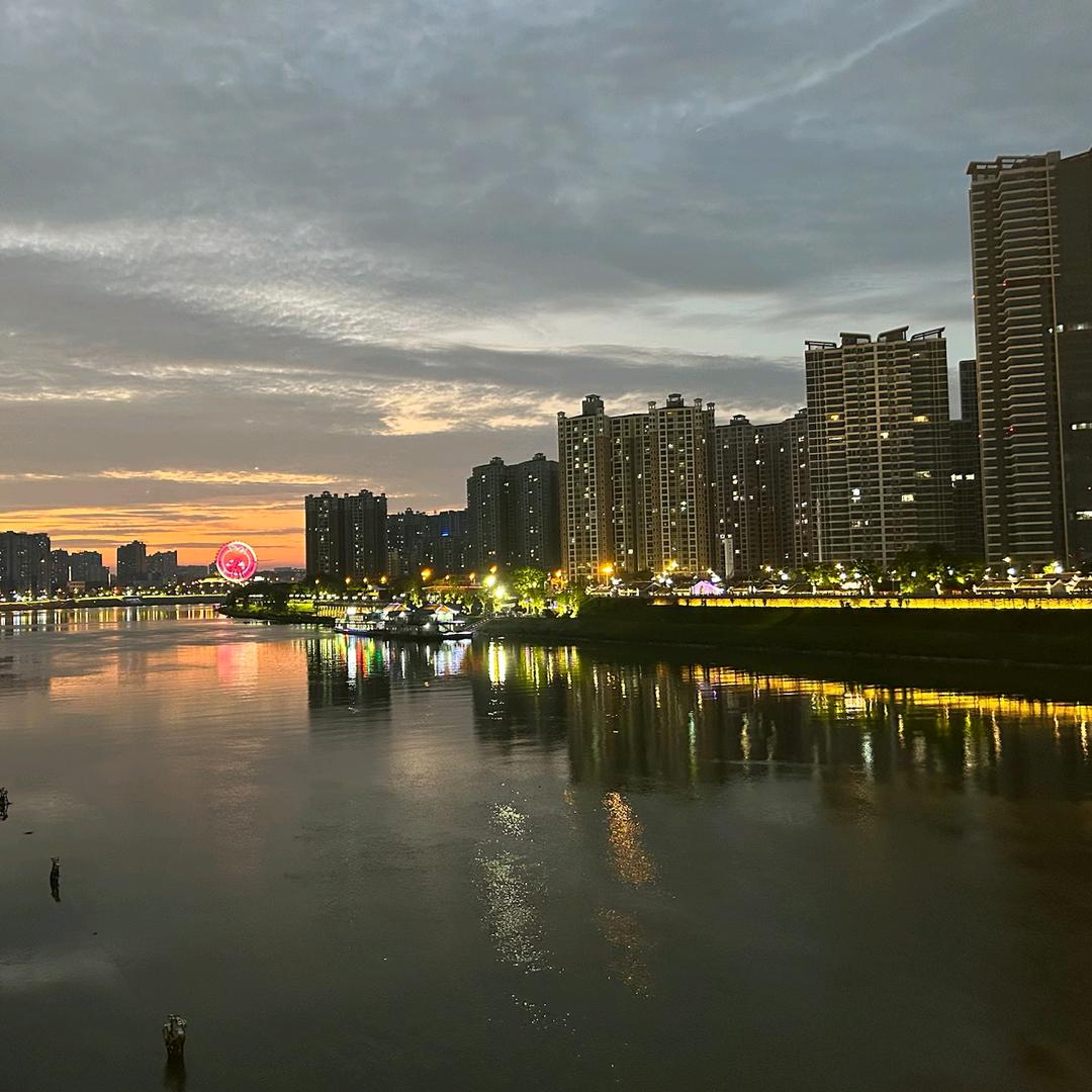 @࿆钰公子（520）