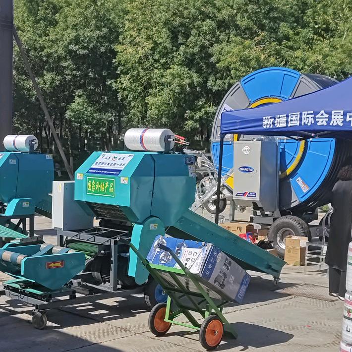 青储打捆包膜打包机稻草打捆捆扎捡拾喷灌机