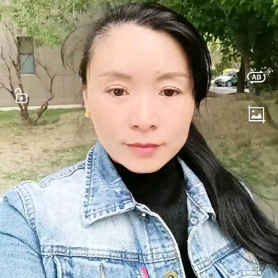 丽娜时尚穿搭