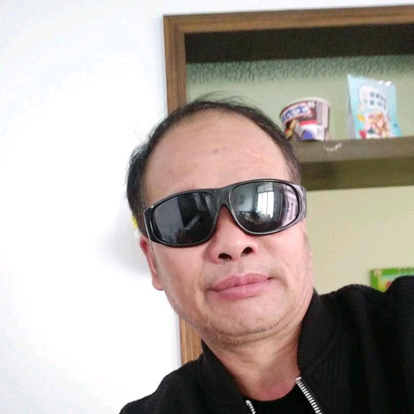 快乐三代人