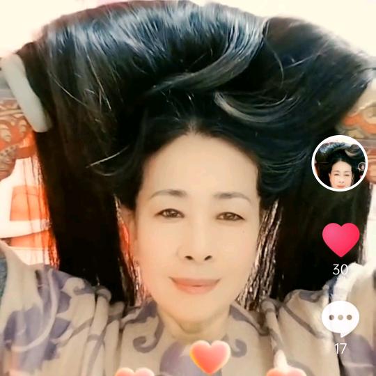 秀姐《长发秀》