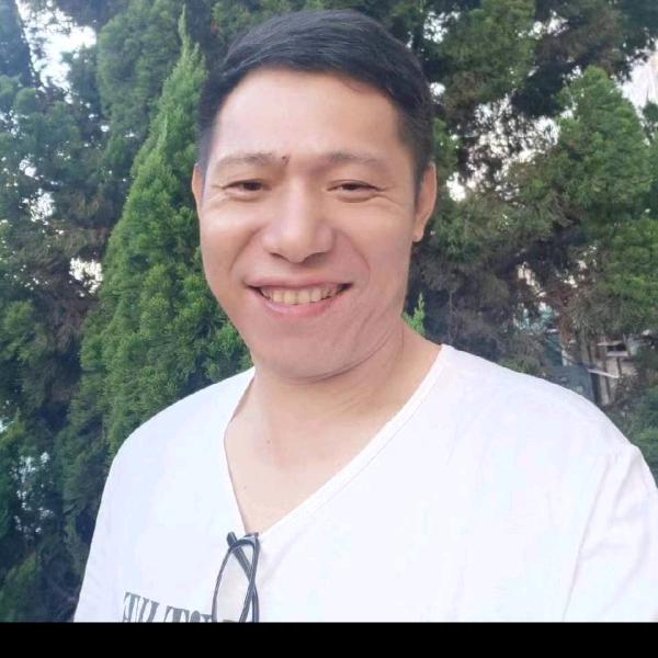 阿龙哥