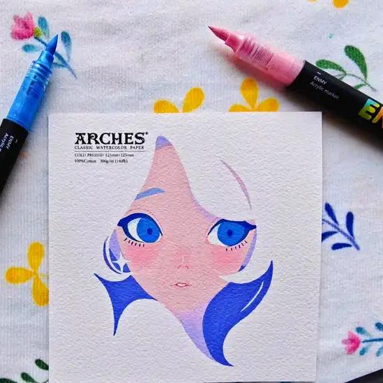 中武苑爱画画的小菇凉