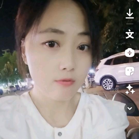 浅笑不语