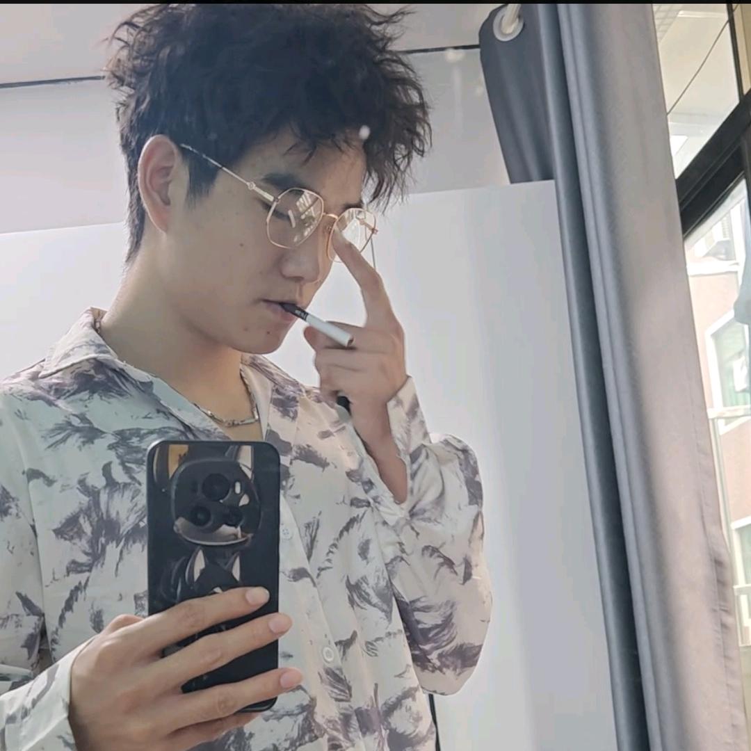 凌晨十点半