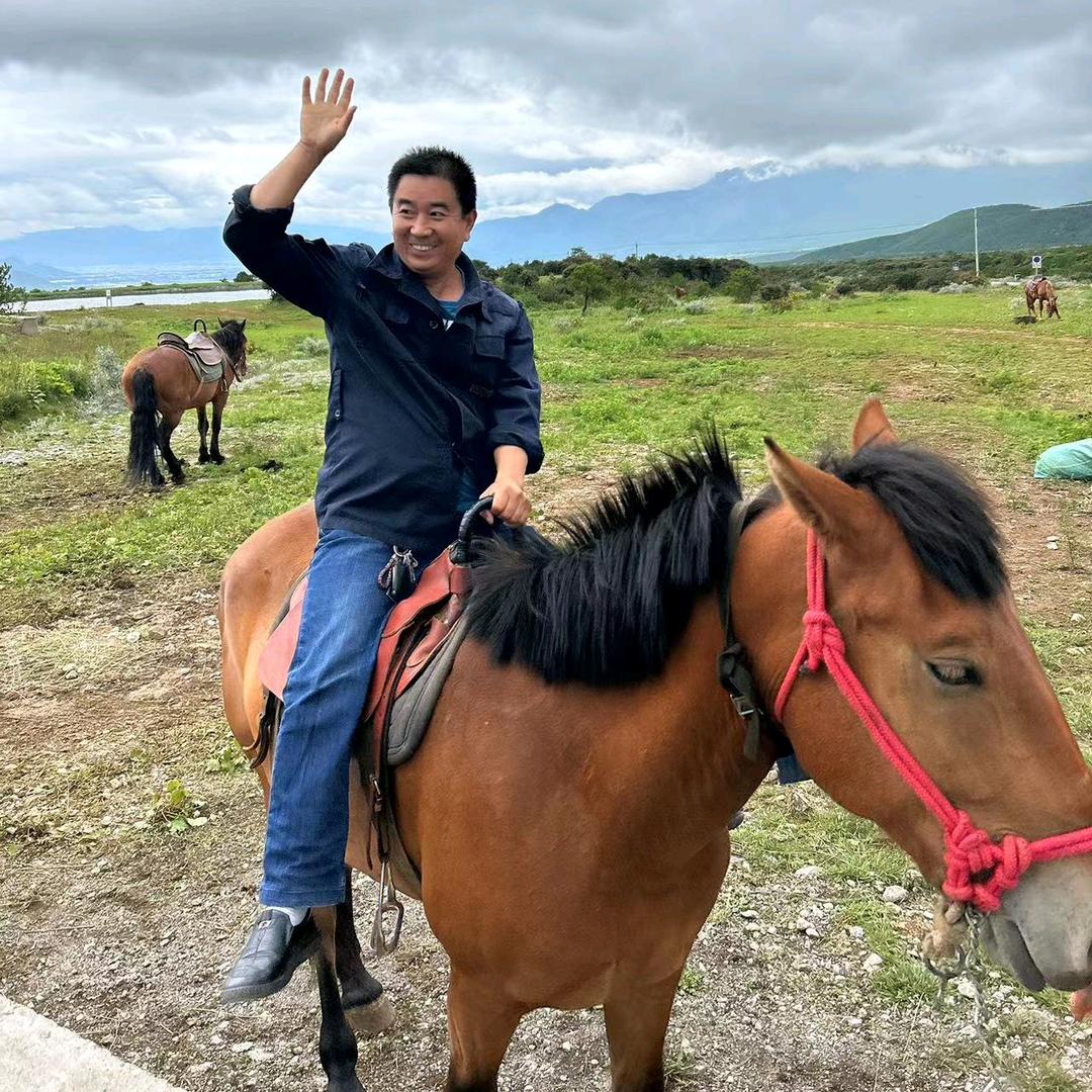王焱采果队