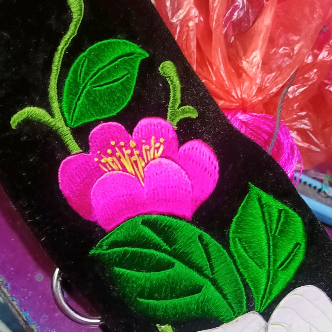 小小苗绣娘（可接单）