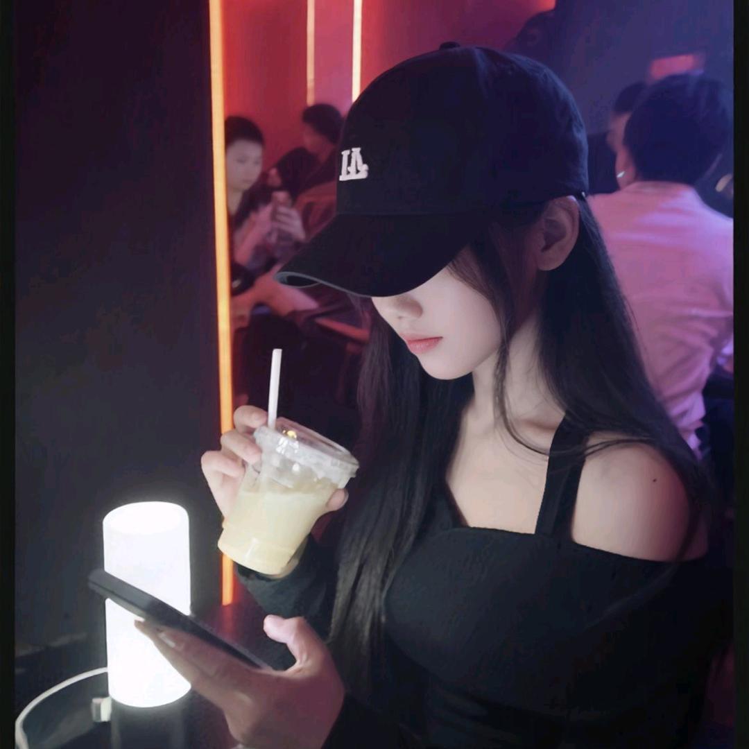 ༽傻༃丫༊头༼