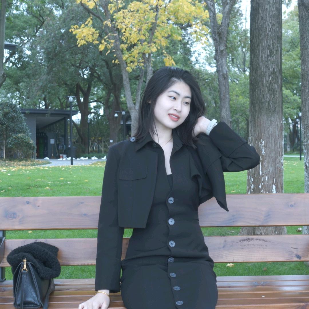 爱睡觉的加菲喵