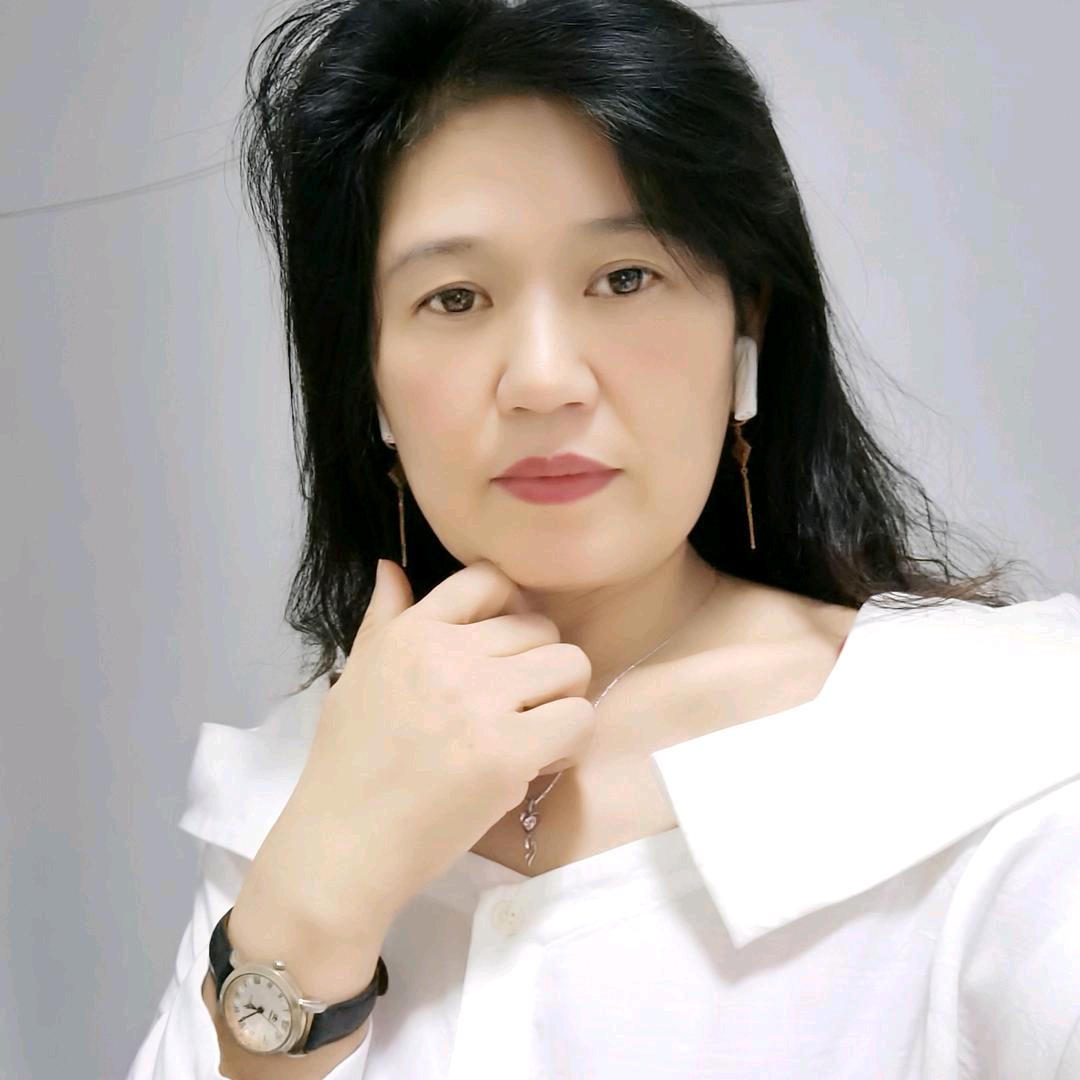 虚伪，，，，，，滚。